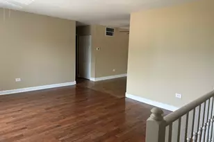 1080 Newport Harbor, Schaumburg, IL 60193 - Photo 3