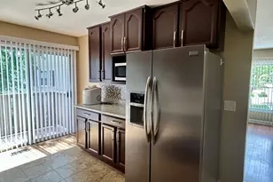 1080 Newport Harbor, Schaumburg, IL 60193 - Photo 7