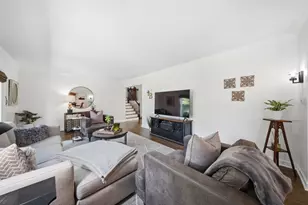 1483 Pebblestone Cove, Wheaton, IL 60189 - Photo 9