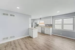 770 Cordial Dr, Des Plaines, IL 60018 - Photo 3
