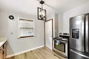 3418 W 82nd Pl, Chicago, IL 60652 - Photo 11