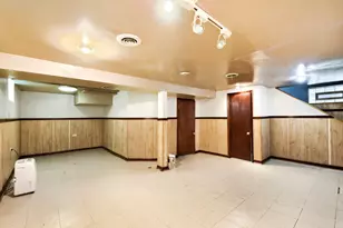 3418 W 82nd Pl, Chicago, IL 60652 - Photo 15