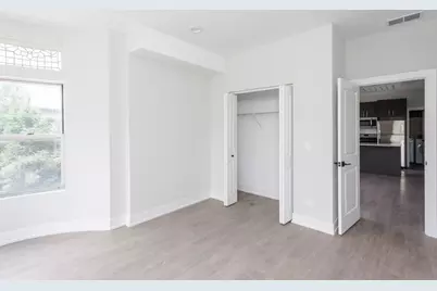 818 W 18th Street #4F, Chicago, IL 60608 - Photo 9