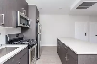 818 W 18th Street #4F, Chicago, IL 60608 - Photo 3