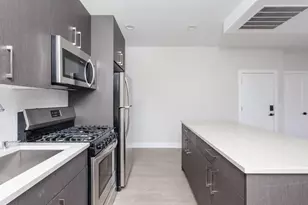 818 W 18th St, Chicago, IL 60608 - Photo 3