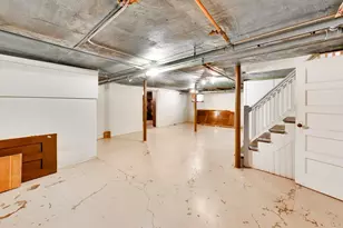 6933 N Oriole Ave, Chicago, IL 60631 - Photo 29