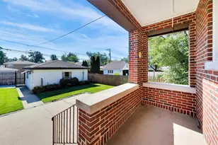 6933 N Oriole Ave, Chicago, IL 60631 - Photo 33