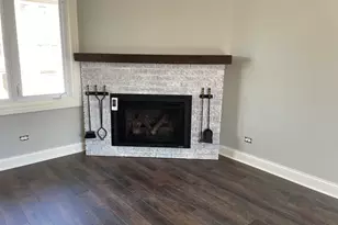 129 W Quincy St, Westmont, IL 60559 - Photo 3
