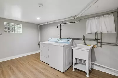 1303 S 59th Avenue, Cicero, IL 60804 - Photo 15