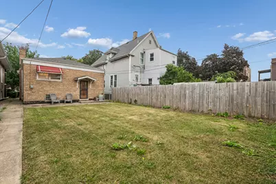 1303 S 59th Avenue, Cicero, IL 60804 - Photo 17