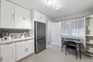 1303 S 59th Ave, Cicero, IL 60804 - Photo 7