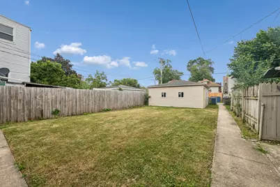 1303 S 59th Avenue, Cicero, IL 60804 - Photo 15