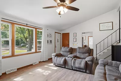 1104 Elm Place, Dixon, IL 61021 - Photo 9