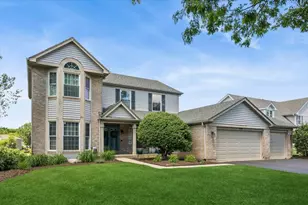 490 Flora Dr, Algonquin, IL 60102 - Photo 1