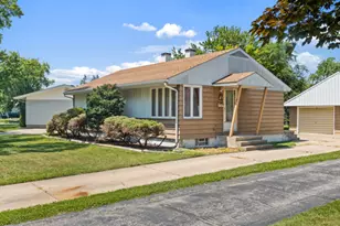99 Indianwood Dr, Thornton, IL 60476 - Photo 1