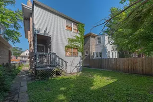 7141 S Woodlawn Ave, Chicago, IL 60619 - Photo 27