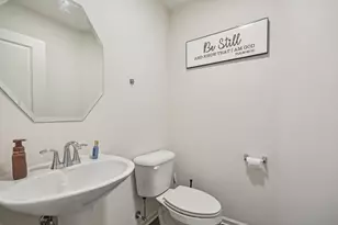 1077 Moraine Dr, South Elgin, IL 60177 - Photo 7