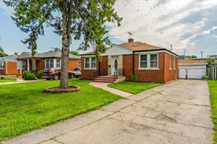 409 Englewood Ave, Hillside, IL 60162 - Photo 3