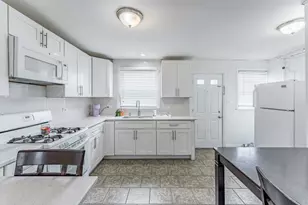 409 Englewood Ave, Hillside, IL 60162 - Photo 9