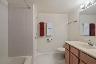 326 Park Ave, Clarendon Hills, IL 60514 - Photo 17