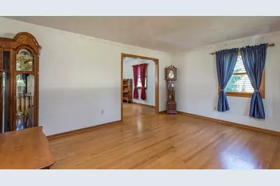 512 Cavin Avenue, Winthrop Harbor, IL 60096 - Photo 3