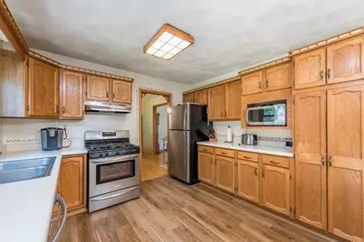 512 Cavin Avenue, Winthrop Harbor, IL 60096 - Photo 11