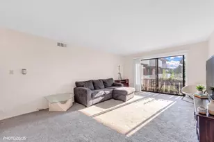 4000 Bayside Dr, Palatine, IL 60074 - Photo 3