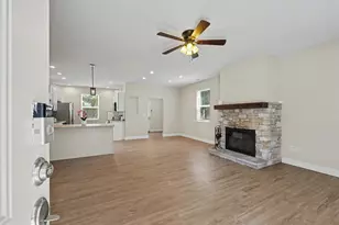 2014 Winchester Dr, Champaign, IL 61821 - Photo 5