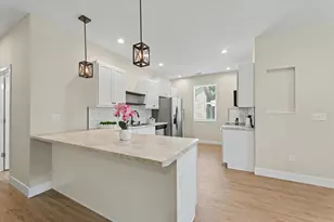 2014 Winchester Dr, Champaign, IL 61821 - Photo 9
