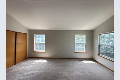 285 Shipland Drive, Crystal Lake, IL 60012 - Photo 9