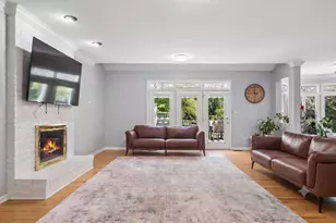2207 Leverenz Rd, Naperville, IL 60564 - Photo 15