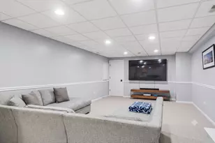 2207 Leverenz Rd, Naperville, IL 60564 - Photo 33