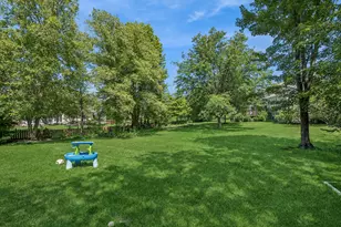 2207 Leverenz Rd, Naperville, IL 60564 - Photo 39