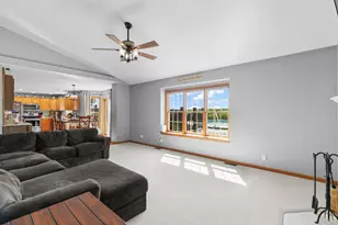 531 Meadow Ln, Hinckley, IL 60520 - Photo 15