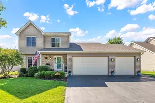 531 Meadow Ln, Hinckley, IL 60520 - Photo 1