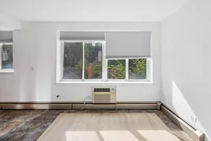 539 W Stratford Pl, Chicago, IL 60657 - Photo 5