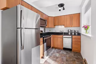539 W Stratford Pl, Chicago, IL 60657 - Photo 11