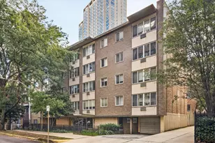 539 W Stratford Pl, Chicago, IL 60657 - Photo 1