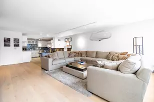 110 E Delaware Pl, Chicago, IL 60611 - Photo 5