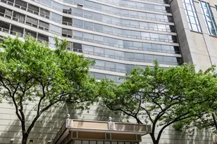110 E Delaware Pl, Chicago, IL 60611 - Photo 1