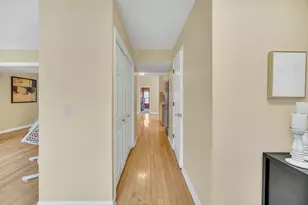 206 Albert Dr, Vernon Hills, IL 60061 - Photo 7