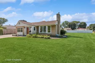 5261 Mulford St, Skokie, IL 60077 - Photo 3