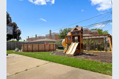 8820 N Elmore Street, Niles, IL 60714 - Photo 41