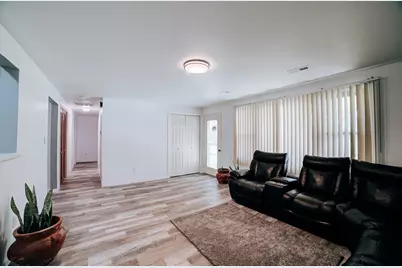 2775 E Riverview Drive, Kankakee, IL 60901 - Photo 13