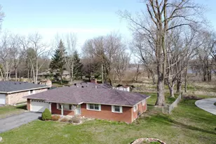 2775 E Riverview Dr, Kankakee, IL 60901 - Photo 3