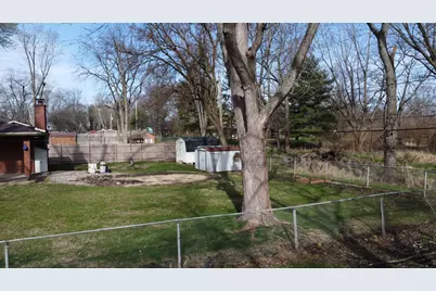2775 E Riverview Drive, Kankakee, IL 60901 - Photo 41