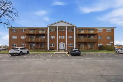 6135 W 94th Street #C8, Oak Lawn, IL 60453 - Photo 1