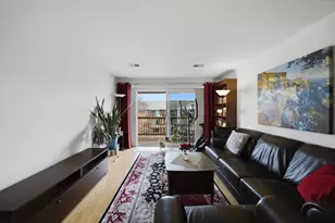 6135 W 94th St, Oak Lawn, IL 60453 - Photo 3