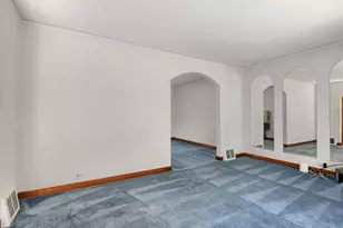 10440 S Hamlin Ave, Chicago, IL 60655 - Photo 5