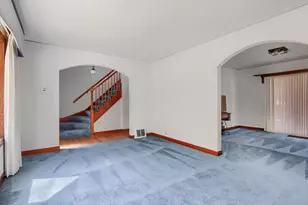 10440 S Hamlin Ave, Chicago, IL 60655 - Photo 9